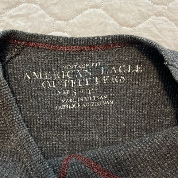American Eagle vintage fit thermal shirt - Picture 3 of 3